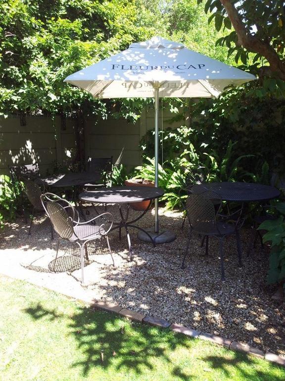 Oak Village B&B Stellenbosch Eksteriør bilde